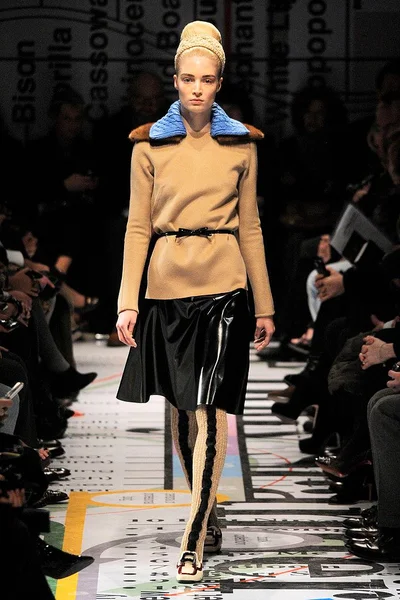 Look 13